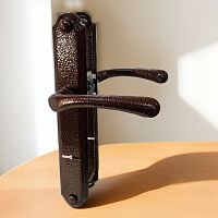 Ручка на планке РДП 1-006-77С АМ -антик медь,сувальд. /15/ Ручка на планке РДП 1-006-77С АМ -антик медь,сувальд. /15/