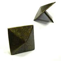 Гвоздь декоративный покрытие антик 2-28А (100/1000) Гвоздь декоративный покрытие антик 2-28А (100/1000)