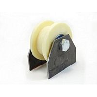 Ролик капролон d=70 мм под трубу d=20 мм (3/4") на пластинах, К2708 Ролик капролон d=70 мм под трубу d=20 мм (3/4") на пластинах, К2708